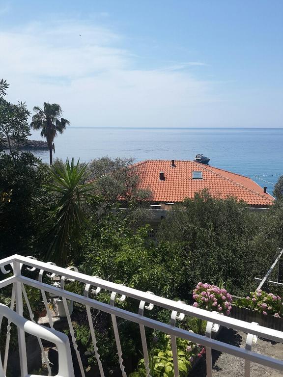Apartments Andus Sveti Stefan Extérieur photo